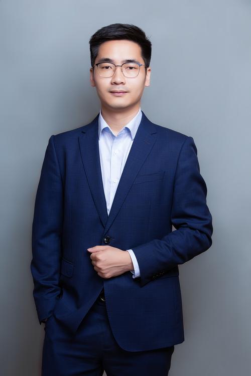 张代钢 联合创始人 & 首席运营官